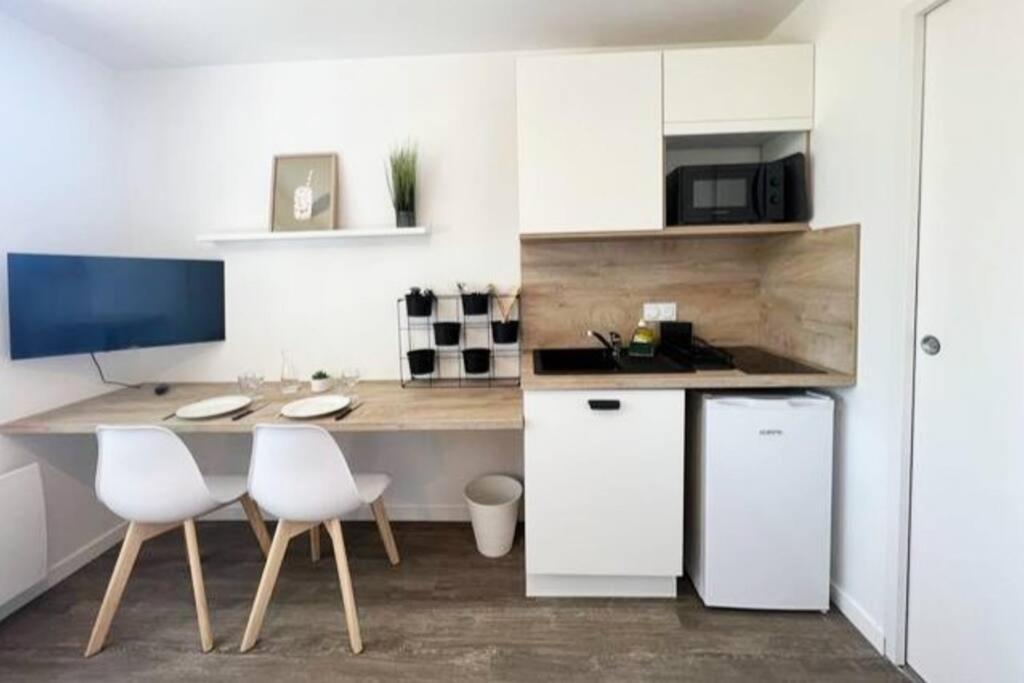 Suite Le Studio Mangue - Cosy & Vue Sur Le Jardin - Plages A Proximite Saint-Nazaire  Dış mekan fotoğraf